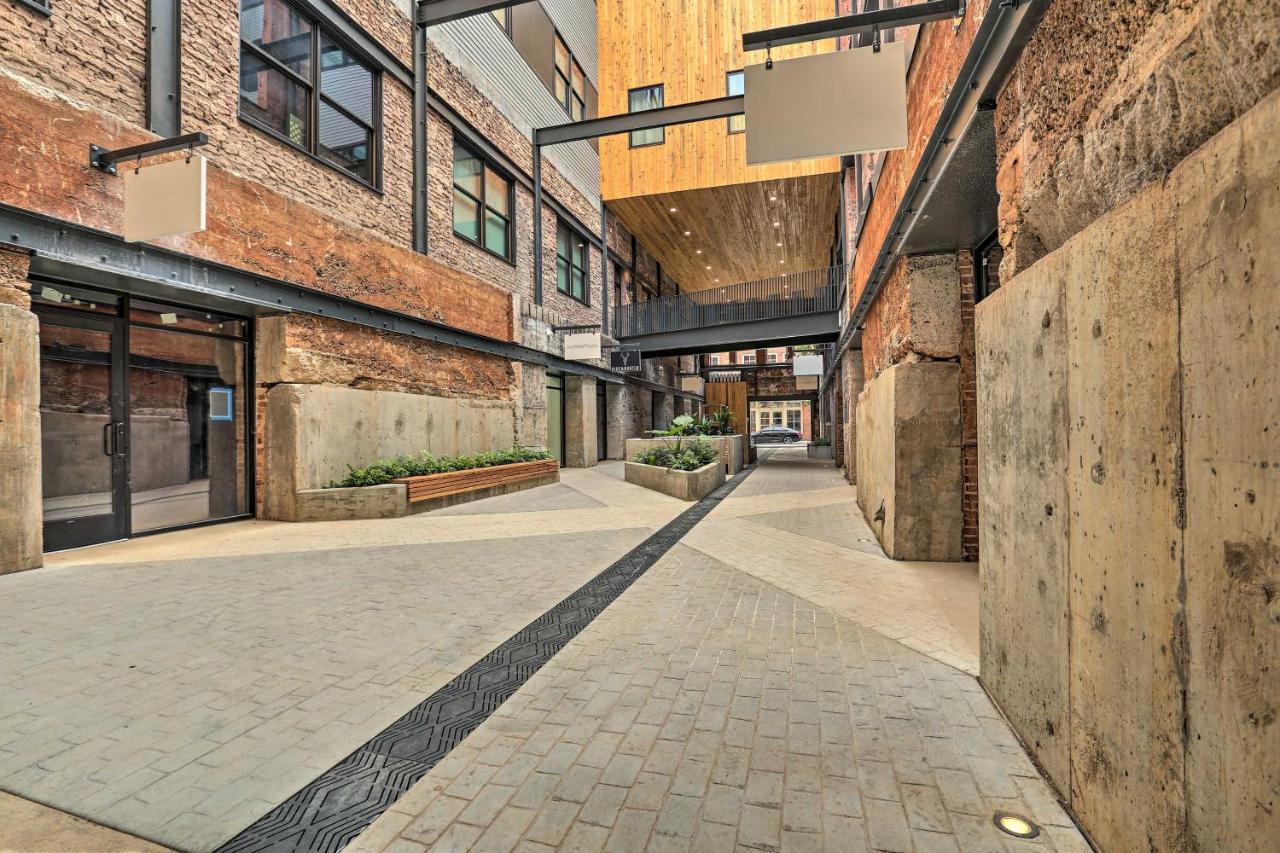 Modern Downtown Birmingham Condo With Rooftop Access Bagian luar foto