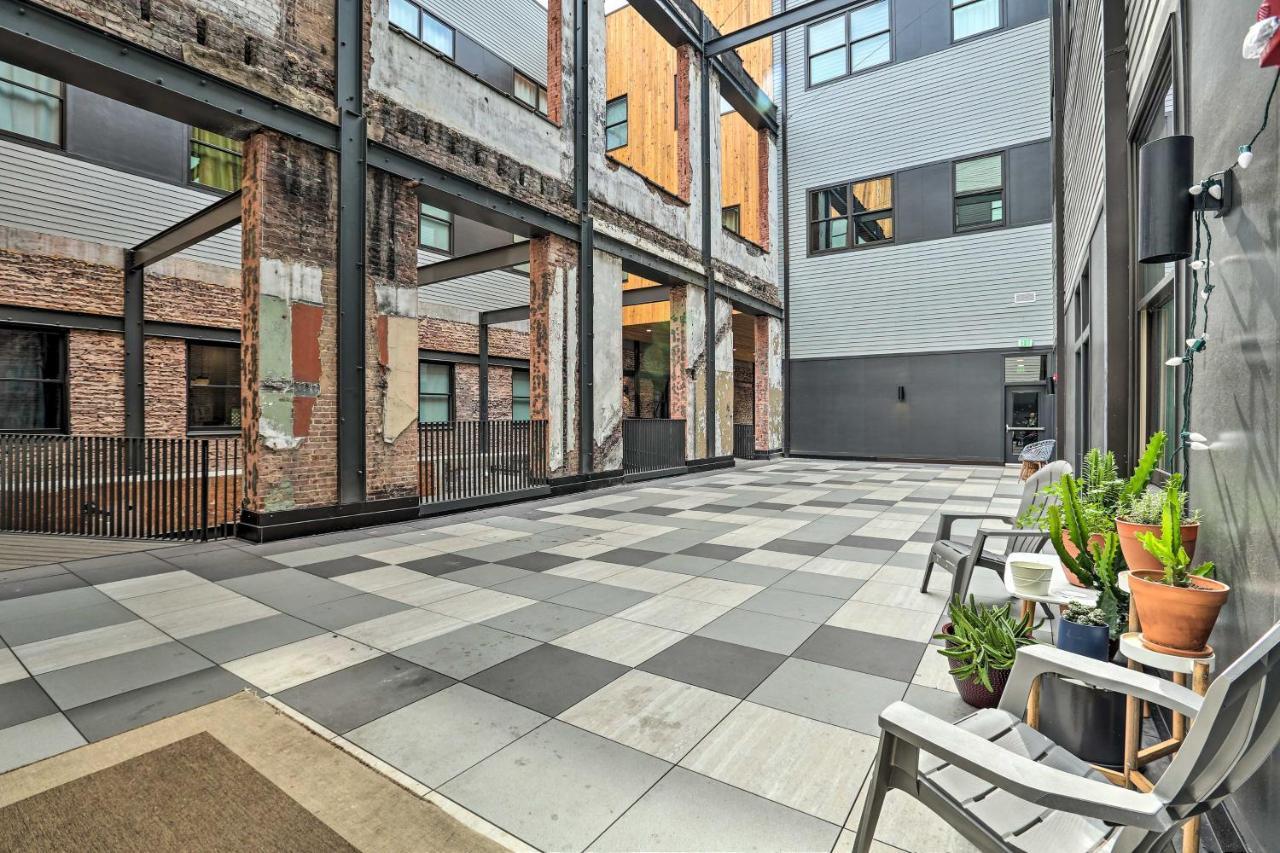 Modern Downtown Birmingham Condo With Rooftop Access Bagian luar foto